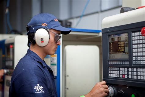 operador de torno cnc|torneado cnc.